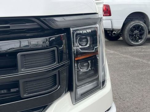 Used 2023 Ford F150 Platinum w/ Equipment Group 701A High image 9