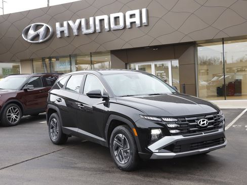 New 2026 Hyundai Tucson Blue SE w/ Tow & Go Package image 1