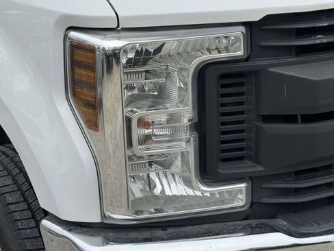 Used 2019 Ford F250 XL w/ XL Value Package AWD/4WD image 7
