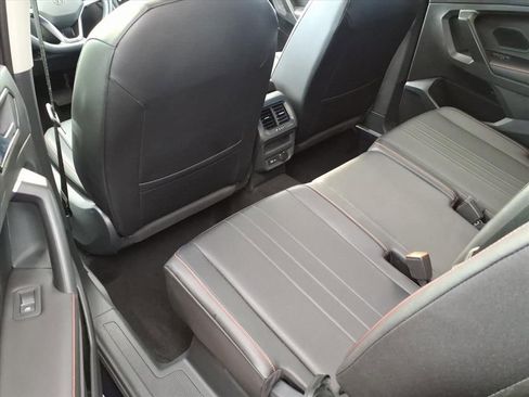 Used 2024 Volkswagen Tiguan Wolfsburg Edition image 32