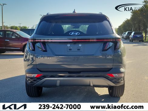 Used 2024 Hyundai Tucson Limited AWD/4WD image 5