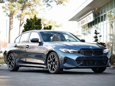 New 2026 BMW 330i 330i w/ M Sport Package image 1