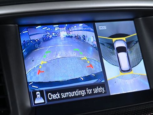 Used 2019 Nissan Pathfinder SL image 17