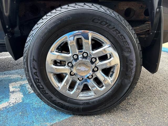 Used 2016 Chevrolet Silverado 2500 LT w/ LT Convenience Package AWD/4WD image 11