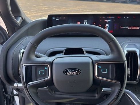 New 2025 Ford Expedition Platinum w/ Stealth Performance Package image 17