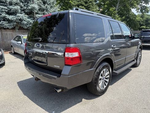Used 2017 Ford Expedition XLT AWD/4WD image 5