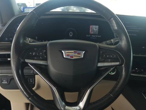 Certified 2022 Cadillac Escalade ESV Premium Luxury image 10