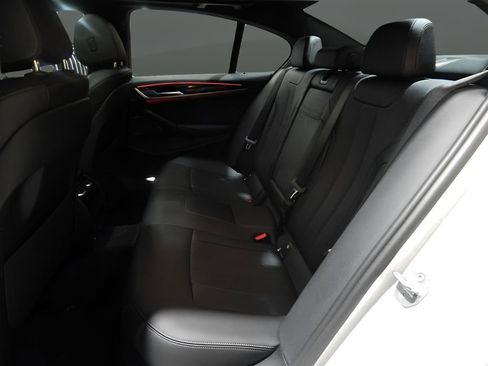 Used 2023 BMW 530e xDrive w/ Premium Package AWD/4WD image 26