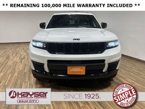 Certified 2021 Jeep Grand Cherokee L Laredo image 3