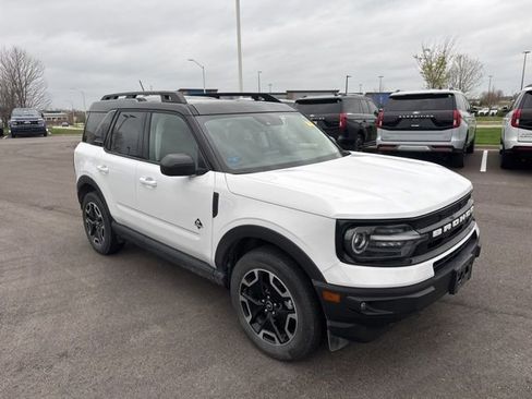 Certified 2024 Ford Bronco Sport Outer Banks w/ Tech Package image 1