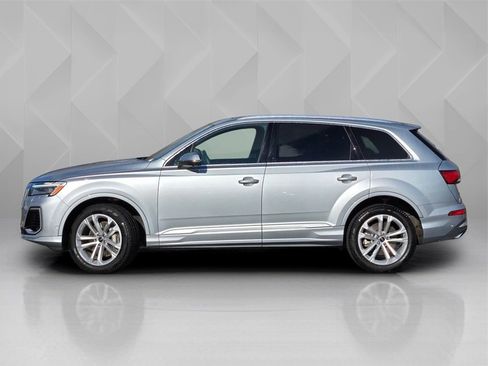 Certified 2025 Audi Q7 3.0T Premium Plus image 3