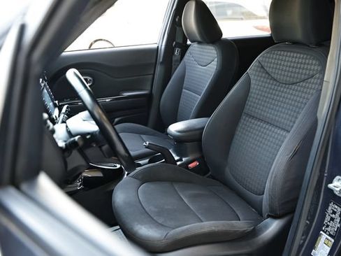 Used 2014 Kia Soul ! w/ Sun & Sound Package FWD image 21