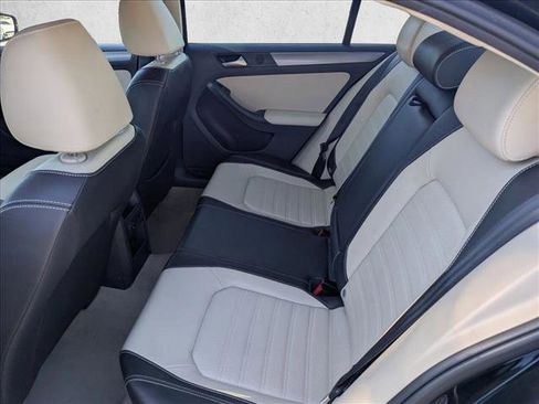 Used 2014 Volkswagen Jetta SEL FWD image 20