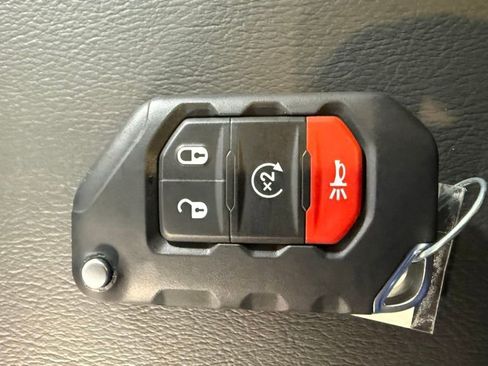 New 2026 Jeep Gladiator Rubicon AWD/4WD image 22