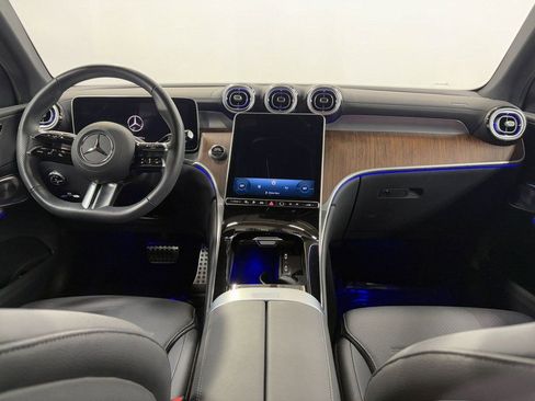 Used 2025 Mercedes-Benz GLC 350e 4MATIC w/ AMG Line image 26