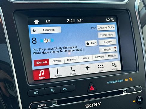 Certified 2017 Ford Explorer Platinum AWD/4WD image 19