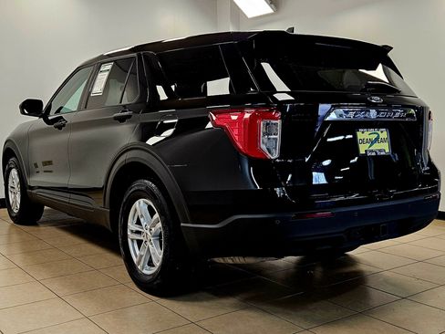 Used 2023 Ford Explorer 4WD w/ Class IV Trailer Tow Package image 4