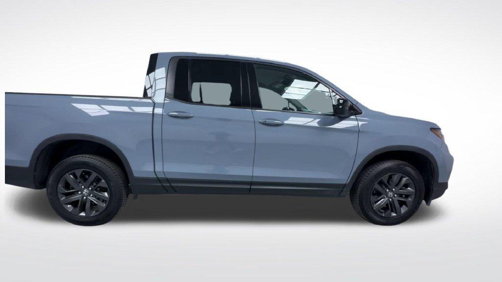 Used 2024 Honda Ridgeline Sport image 12