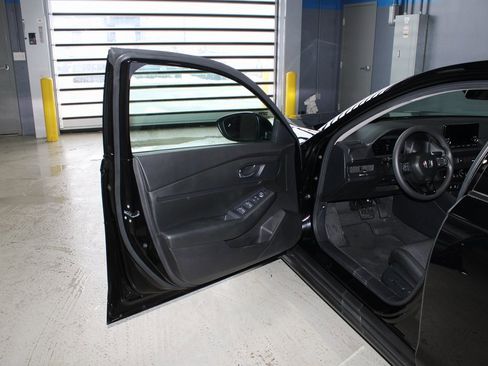 Used 2025 Honda Accord SE image 7