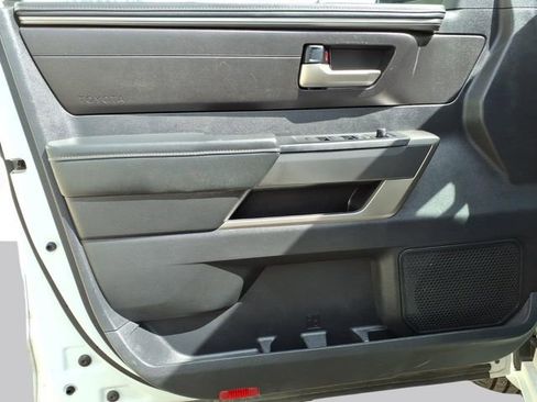 Used 2022 Toyota Tundra SR5 w/ SR5 Premium Package image 10