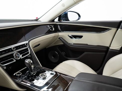 Used 2020 Bentley Flying Spur W12 AWD/4WD image 30
