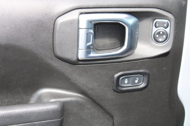 Used 2023 Jeep Wrangler Unlimited AWD/4WD image 15