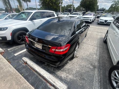 Used 2011 Mercedes-Benz E 350 Sedan image 20