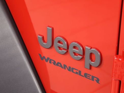Used 2018 Jeep Wrangler Rubicon image 25