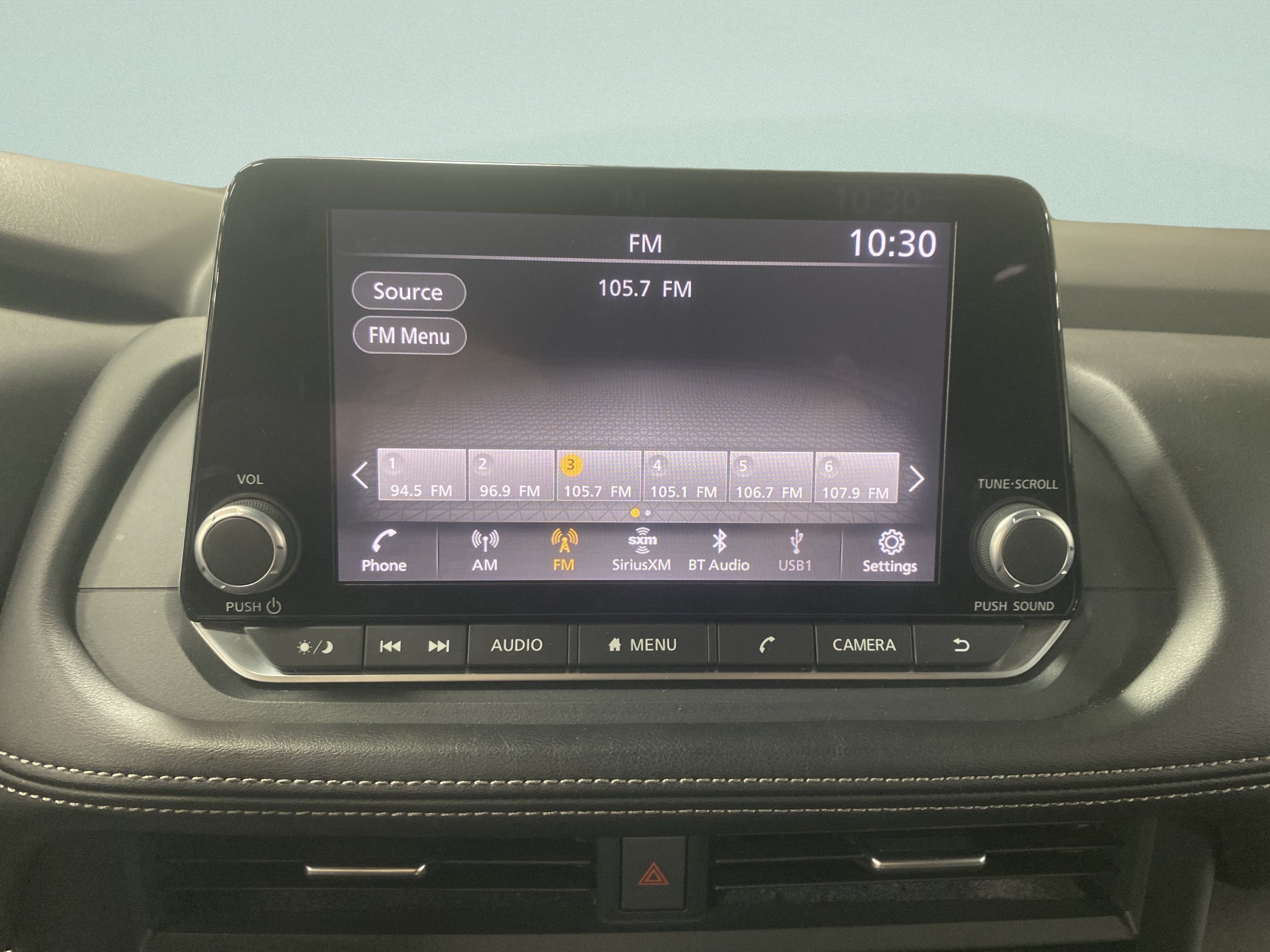Used 2025 Nissan Rogue SV AWD/4WD image 21
