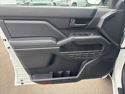 Used 2025 Toyota Tacoma SR image 11
