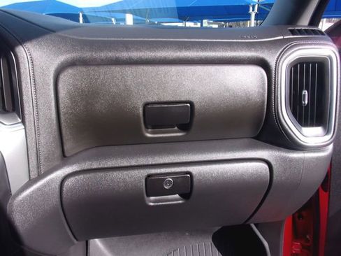 Used 2021 Chevrolet Silverado 1500 RST image 32