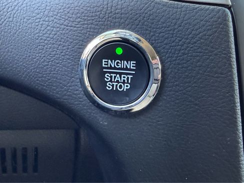 Used 2024 Ford Edge SEL AWD/4WD image 23