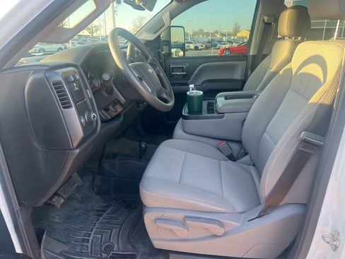 Used 2019 Chevrolet Silverado 2500 W/T w/ WT Convenience Package image 15