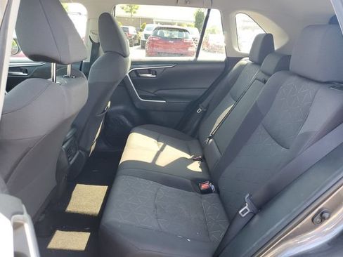 Used 2021 Toyota RAV4 XLE w/ Carpet Mat Package (TMS) AWD/4WD image 28