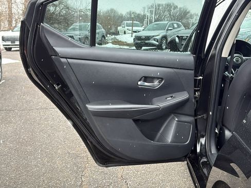 Used 2020 Nissan Sentra S image 22