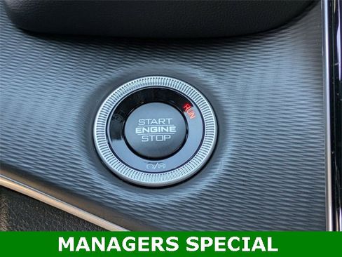 New 2025 Jeep Grand Cherokee L Laredo w/ Luxury Tech Group I image 22