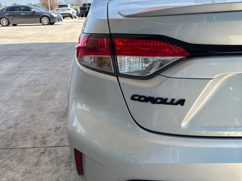 Used 2026 Toyota Corolla SE FWD image 7