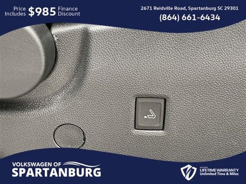 Used 2024 Chevrolet Traverse RS image 15