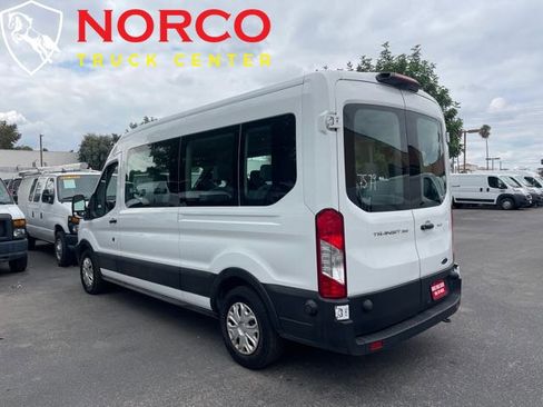 Used 2019 Ford Transit 350 XLT image 5