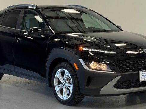 Certified 2023 Hyundai Kona SEL w/ Convenience Package AWD/4WD image 6