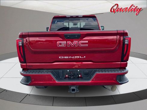 Used 2024 GMC Sierra 3500 Denali w/ Denali Reserve Package AWD/4WD image 4