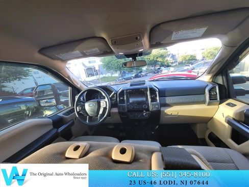 Used 2020 Ford F250 XLT w/ Snow Plow Prep Package AWD/4WD image 9