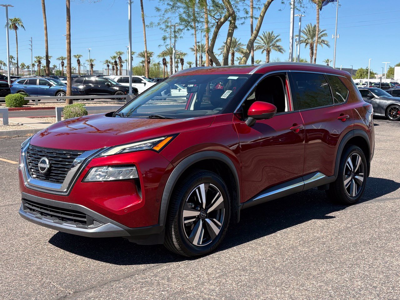 Used 2023 Nissan Rogue SL w/ SL Premium Package FWD image 2