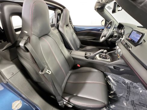 Used 2019 MAZDA MX-5 Miata RF Grand Touring w/ GT-S Package image 25