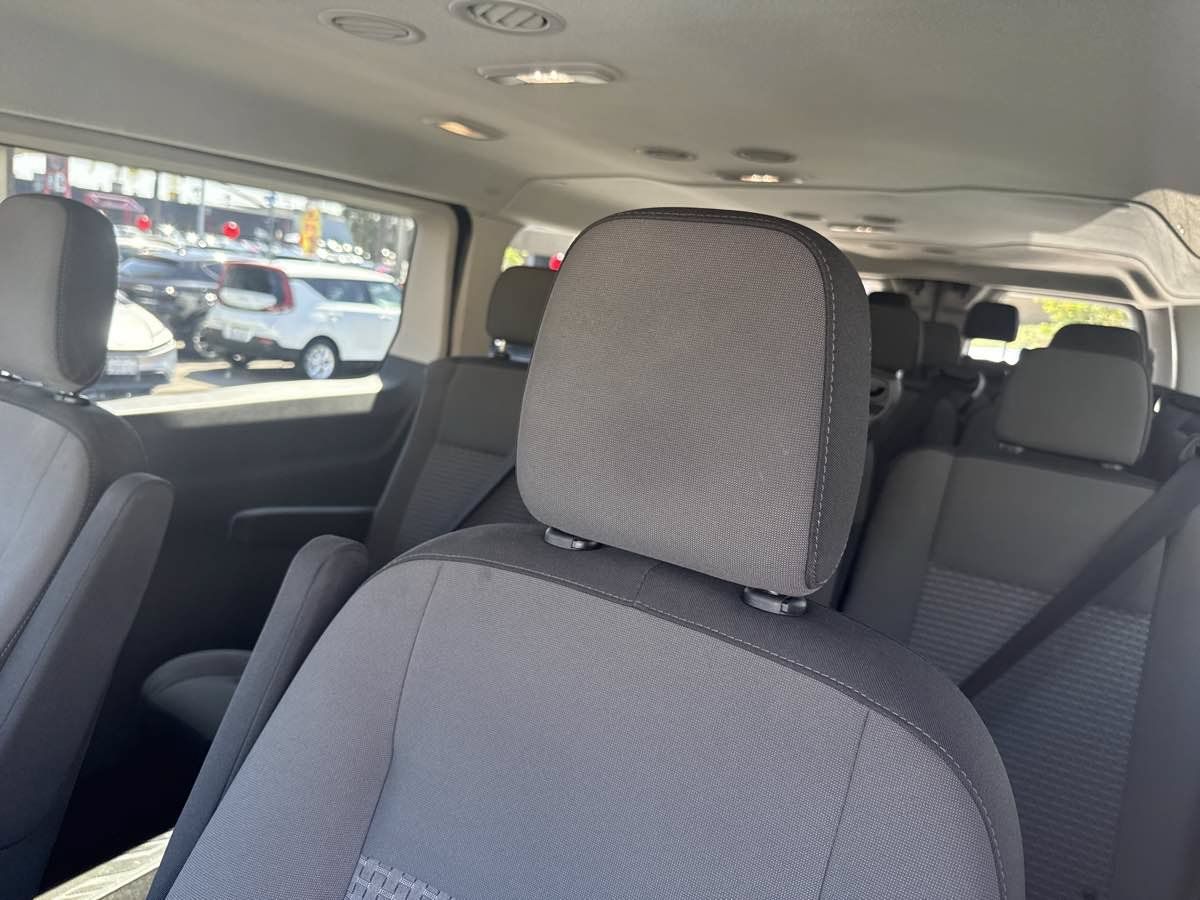 Used 2024 Ford Transit 350 XLT RWD image 11