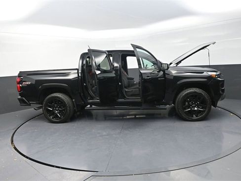 Used 2025 Chevrolet Colorado Z71 w/ Technology Package image 42