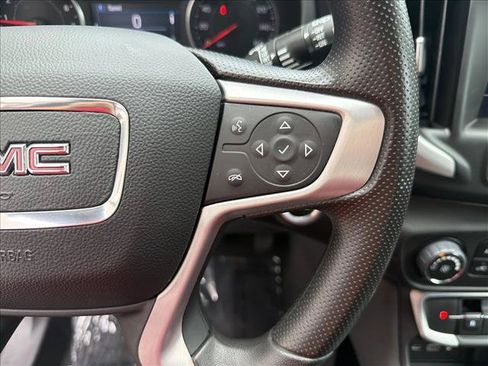 Used 2024 GMC Terrain SLE AWD/4WD image 14