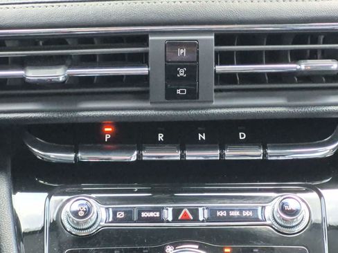 Used 2022 Lincoln Corsair Reserve FWD image 16