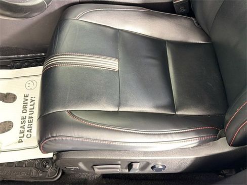 Used 2019 Toyota Highlander XLE image 17