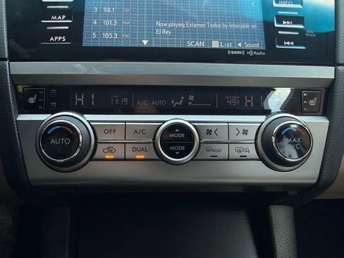 Used 2015 Subaru Outback 3.6R Limited image 15